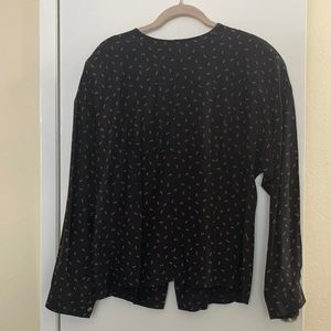 PAUL STANLEY 100% silk black button down (back button) blouse